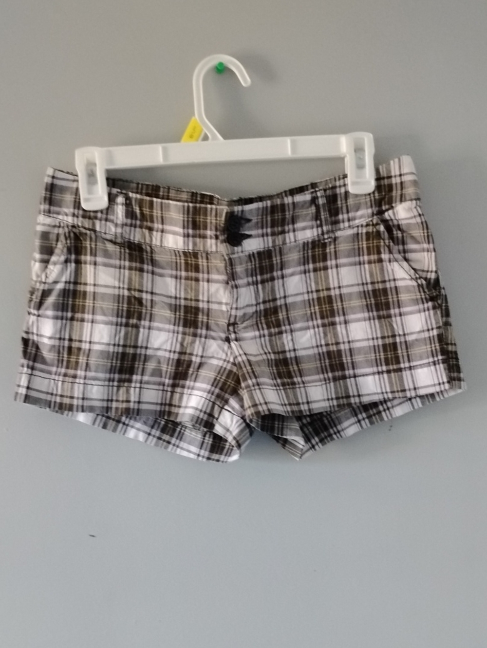 Kismet Plaid Shorts - Black, White & Brown